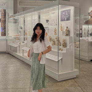 Meet your Posher, Linh